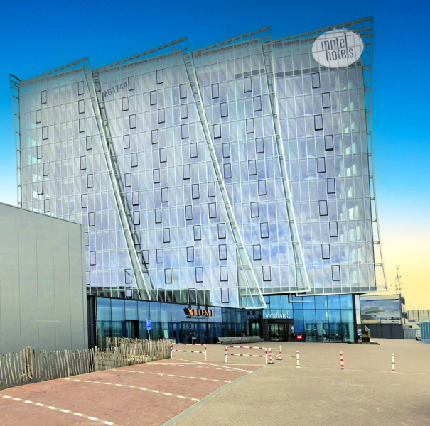 Aanzicht entree Inntel Hotels